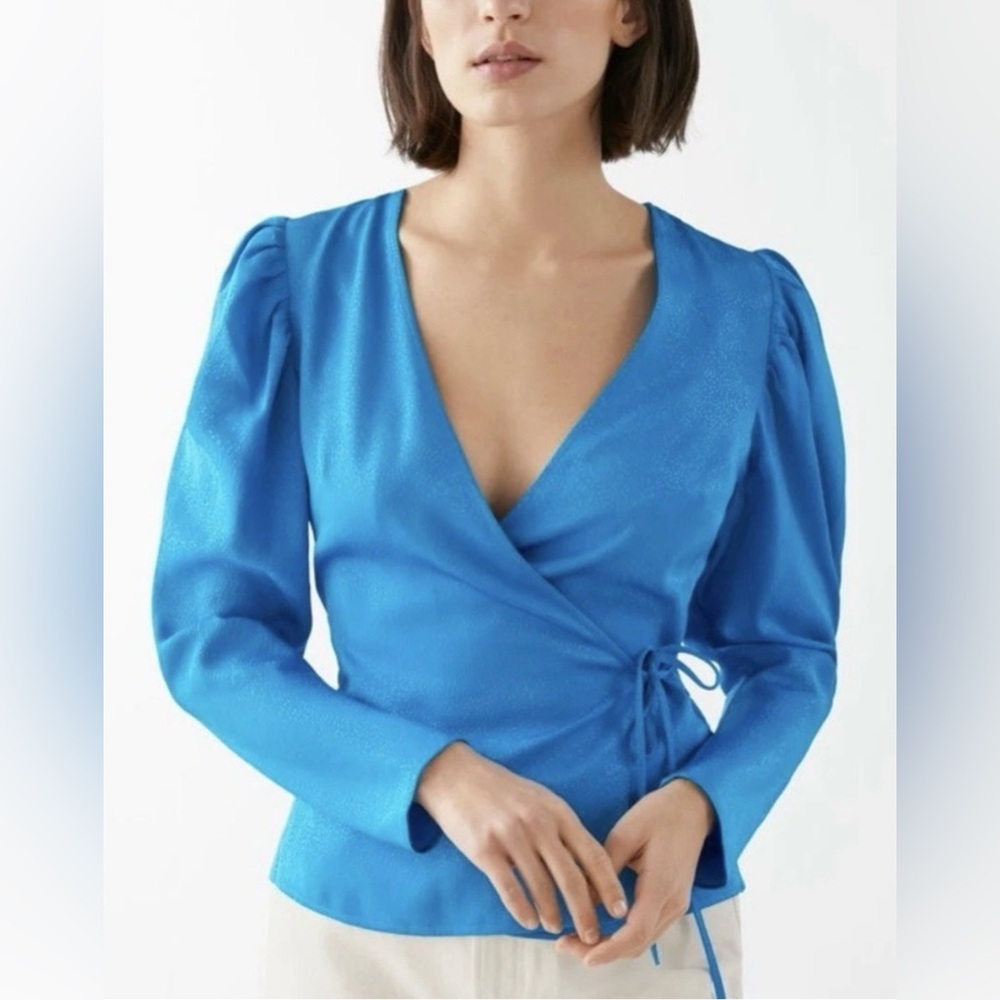 & OTHER STORIES Jacquard Puff Sleeve Wrap Blouse Size 2 Blue Color GUC